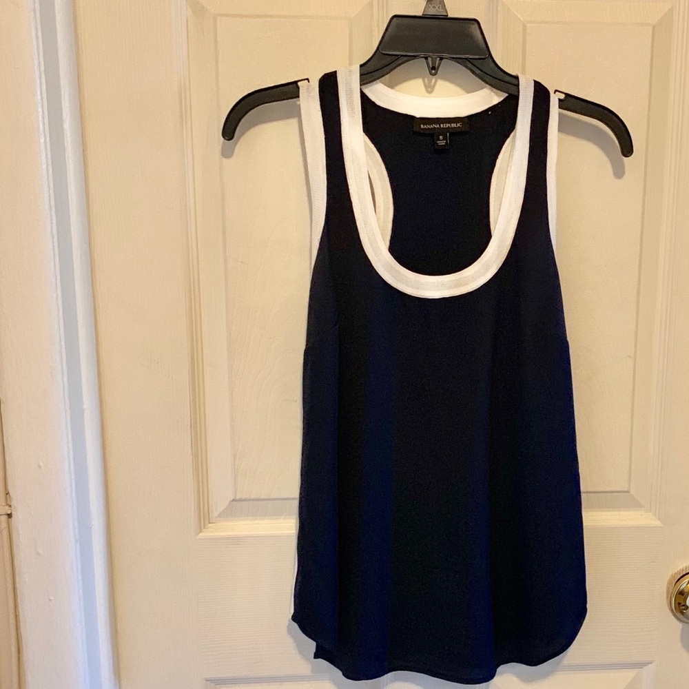 Banana Republic Sleeveless Blouse Top
